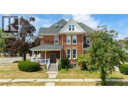 282 WELLINGTON STREET - 1
