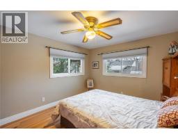 776 RETLAW DRIVE - 13