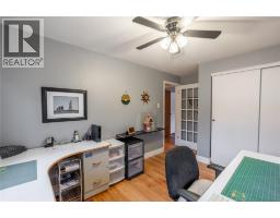 776 RETLAW DRIVE - 17