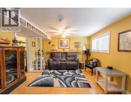 776 RETLAW DRIVE - 20