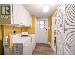 776 RETLAW DRIVE - 23