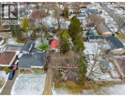 776 RETLAW DRIVE - 34