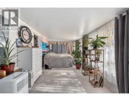 9951 NORTHVILLE CRESCENT UnitNo. 11 - 12