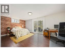 2006 Olive AVENUE - 23