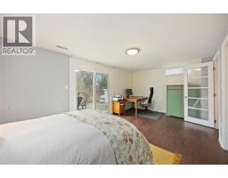 2006 Olive AVENUE - 24