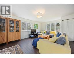 2006 Olive AVENUE - 7