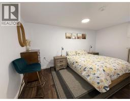 326 Vidal STREET North - 33