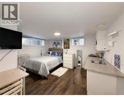 326 Vidal STREET North - 36