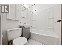 478 INDIAN ROAD North - 11