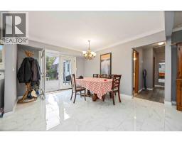 910 Charlesworth DRIVE - 12