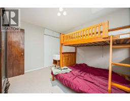 910 Charlesworth DRIVE - 27