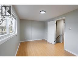 27 TURNER DRIVE UnitNo. 32 - 14