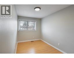 27 TURNER DRIVE UnitNo. 32 - 16