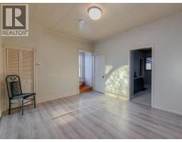 305 ST CLAIR STREET - 4