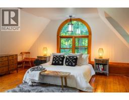 5252 EGREMONT ROAD - 19