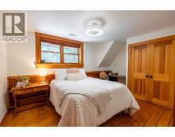 5252 EGREMONT ROAD - 24