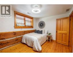 5252 EGREMONT ROAD - 27