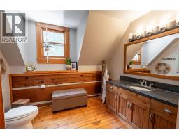 5252 EGREMONT ROAD - 28