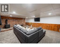 5252 EGREMONT ROAD - 33