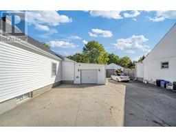 1194 MATHEWS AVENUE - 5