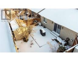 812 CARRIAGE WAY - 46