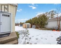 746 PHILLIP STREET West - 20