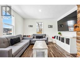 746 PHILLIP STREET West - 3