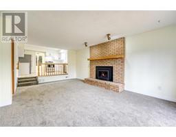 38 COPPERFIELD COURT - 19