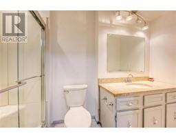 38 COPPERFIELD COURT - 21