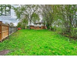 38 COPPERFIELD COURT - 42
