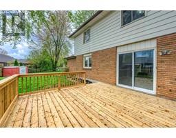 38 COPPERFIELD COURT - 47