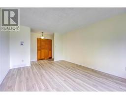 38 COPPERFIELD COURT - 7