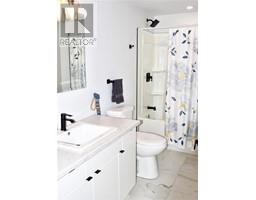 207 ESSEX STREET - 15