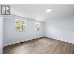 110 FAIRVIEW PLACE - 11