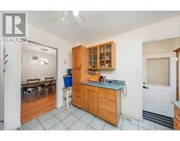 181 COLLINGWOOD STREET - 13