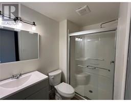 155 BEDFORD CRESCENT - 11