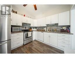 224 Confederation STREET - 11