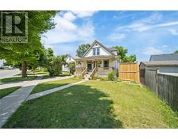 224 Confederation STREET - 4