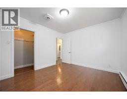 906 CHAMPLAIN ROAD - 19