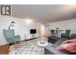 906 CHAMPLAIN ROAD - 27