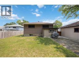 906 CHAMPLAIN ROAD - 42