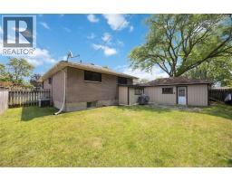 906 CHAMPLAIN ROAD - 43