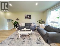 1578 COUNCILLORS STREET - 4