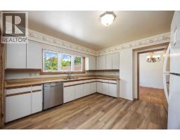 682 HOLLYWOOD PLACE - 13