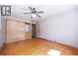 682 HOLLYWOOD PLACE - 16