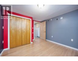 682 HOLLYWOOD PLACE - 22