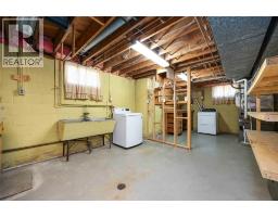682 HOLLYWOOD PLACE - 23