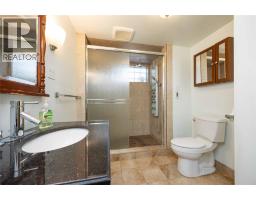 682 HOLLYWOOD PLACE - 25