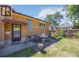 682 HOLLYWOOD PLACE - 31