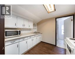 171 NAPIER STREET - 13